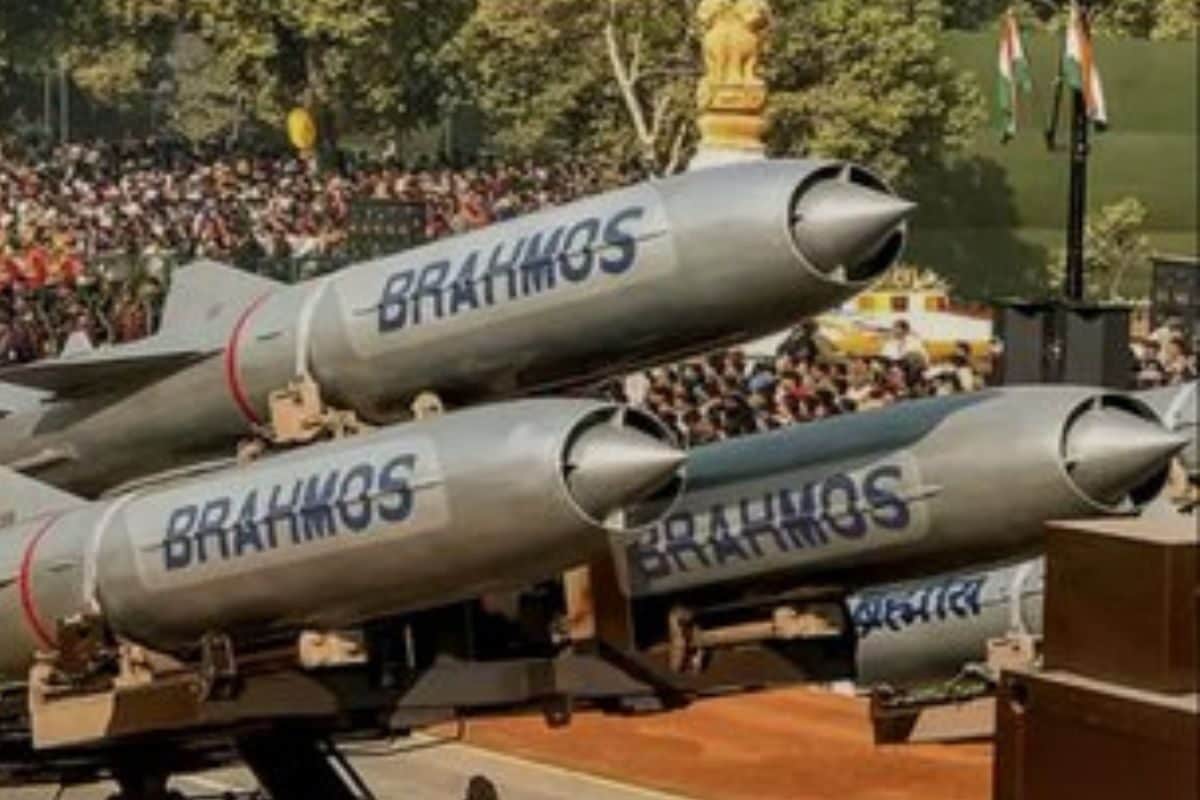 पाकिस्‍तान से युद्ध के बाद ब्रह्मोस की बढ़ी डिमांड एक मिसाइल की कितनी कीमत