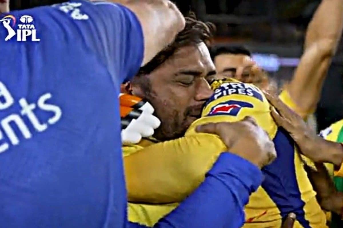 धोनी के खिलाफ एक शब्द नहीं सुन सकते फ्लेमिंग, 33 रन लुटाने वाले ओवर पर कहा