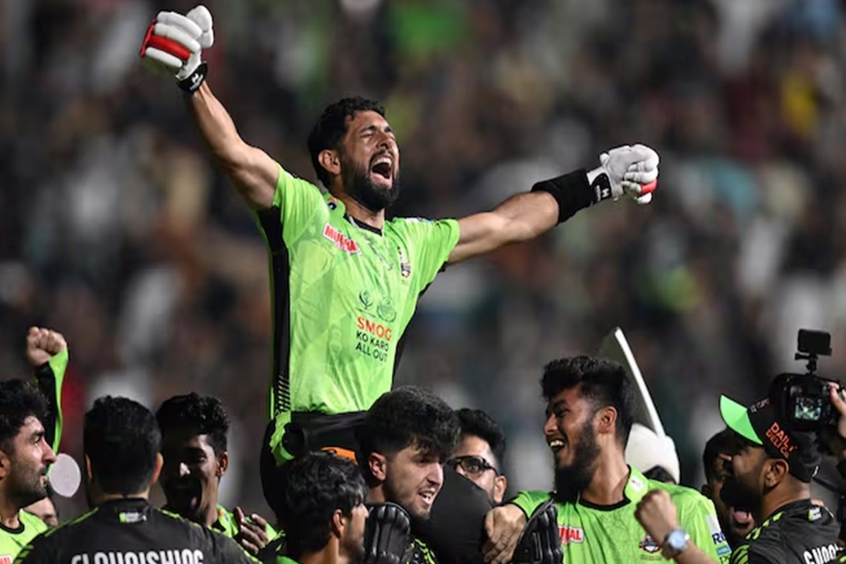 2 फ्लाइट बदली, खुद गाड़ी चलाई, PSL फाइनल टॉस से 10 मिनट पहले पहुंचा पाकिस्तान