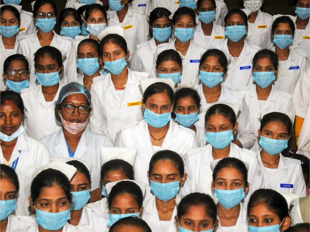 नवजात भी आ रहे COVID-19 की चपेट में, राजस्थान से लेकर कर्नाटक तक में हड़कंप नवजात भी आ रहे COVID-19 की चपेट में, राजस्थान से लेकर कर्नाटक तक में हड़कंप