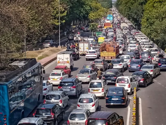 15 अगस्त को है छुट्टी, घूमने का है प्लान, तो पहले देख लें ट्रैफिक अलर्ट