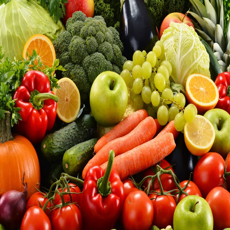 If you eat local food, then it will not only benefit your health, from this you will also be able to protect the environment. Carbon emissions are reduced in growing crops at the local level, right in cooking it in a simple way, carbon emissions are also reduced. Image: Canva If you eat local food, then it will not only benefit your health, from this you will also be able to protect the environment. Carbon emissions are reduced in growing crops at the local level, right in cooking it in a simple way, carbon emissions are also reduced. Image: Canva