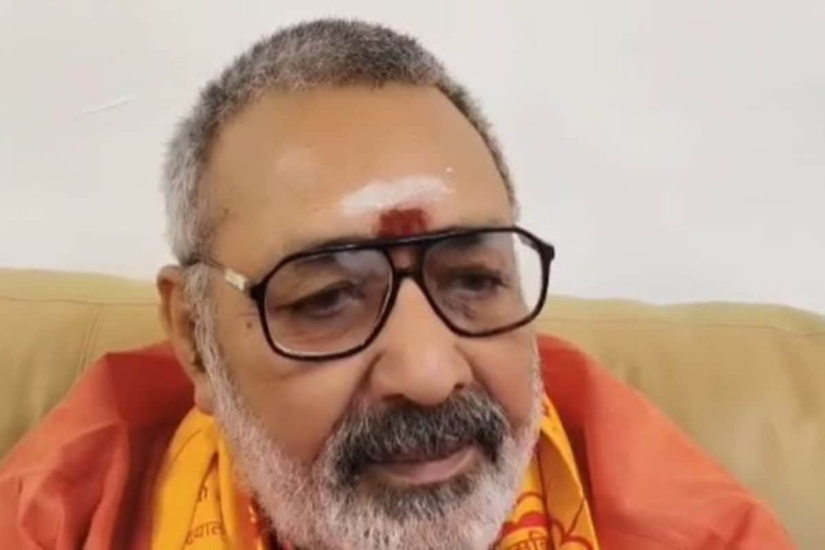 बाप-बाप कर रहा है पाकिस्तान जिसको देखना हो वहां जाकर देखें- गिरिराज सिंह