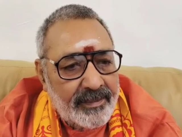 बाप-बाप कर रहा है पाकिस्तान, जिसको देखना हो वहां जाकर देखें- गिरिराज सिंह बाप-बाप कर रहा है पाकिस्तान, जिसको देखना हो वहां जाकर देखें- गिरिराज सिंह