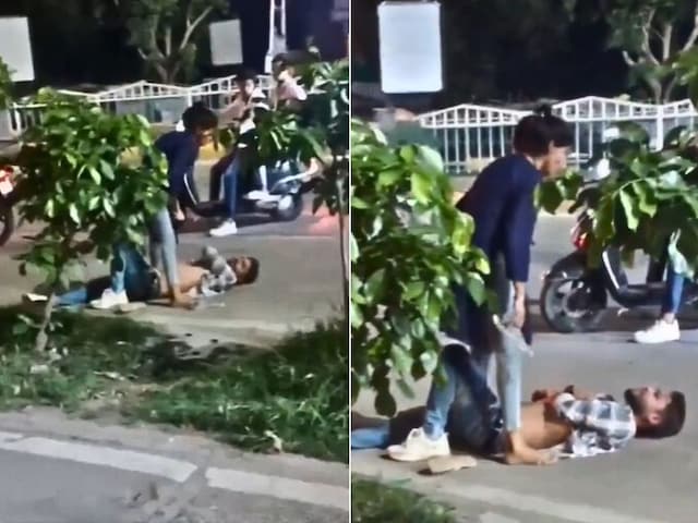 बॉयफ्रेंड गया था दूसरी लड़की के साथ होटल, गर्लफ्रेंड ने रंगे हाथ पकड़ा! बॉयफ्रेंड गया था दूसरी लड़की के साथ होटल, गर्लफ्रेंड ने रंगे हाथ पकड़ा!