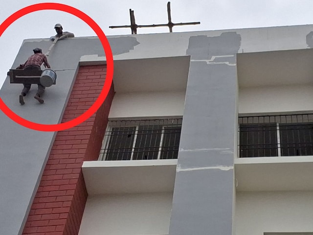 बिहार में खुलेआम दिख रही 'भ्रष्टाचार की दरार', दरका 37 करोड़ का अस्पताल भवन