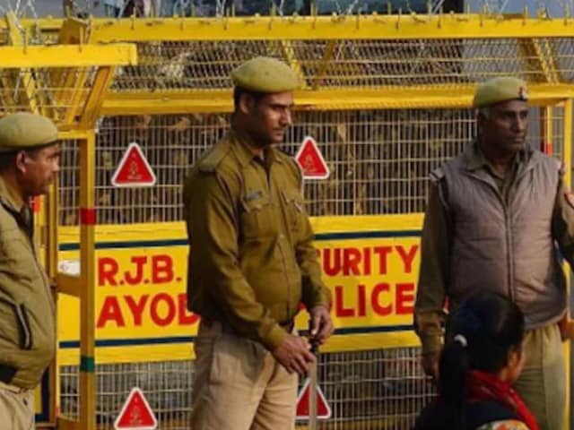 युवक अयोध्या में रहता था, सभी को सभी से बचाया, अचानक खुला पोल ... युवक अयोध्या में रहता था, सभी को सभी से बचाया, अचानक खुला पोल ...