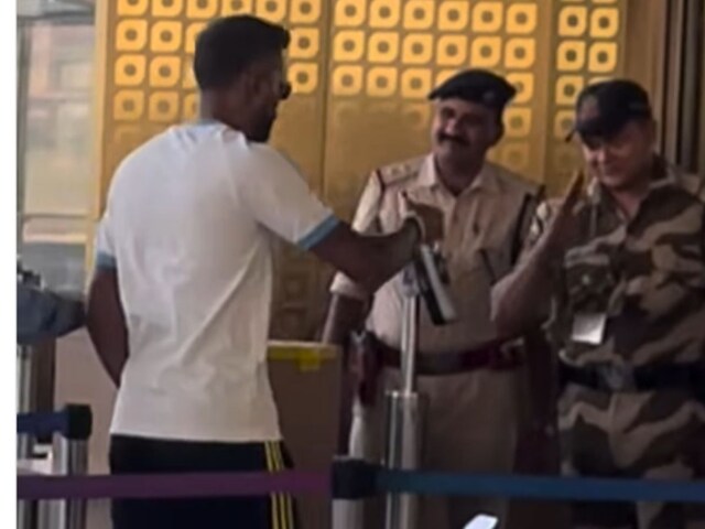 First saluted ... then handshake ... Hardik Pandya salutes the jawan like this
