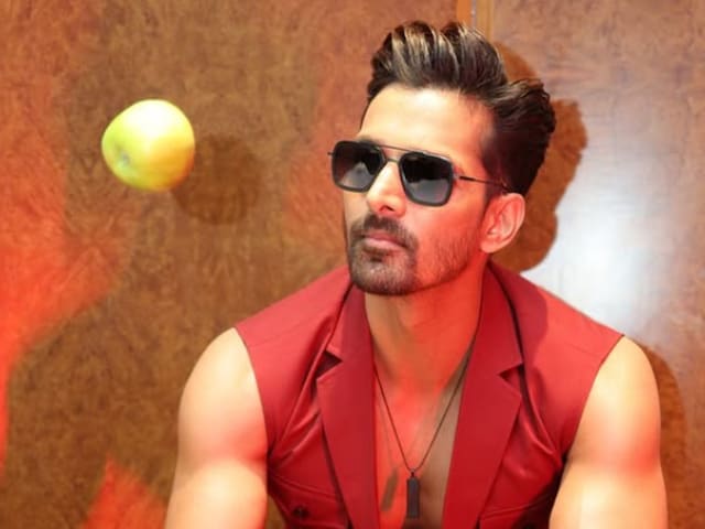 Harshavardhan Rane fulfilled shooting for 'Ek crazy ki diwaniyat', celebrated celebrations Harshavardhan Rane fulfilled shooting for 'Ek crazy ki diwaniyat', celebrated celebrations