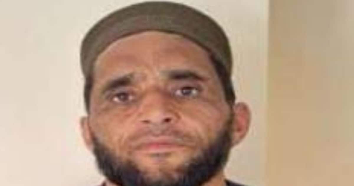 moradabad court sentences Hizbul terrorist Ulfat Hussain 10 years imprisonment fined 48000 rupees: मुरादाबाद में हिजबुल आतंकी उल्फत हुसैन को 10 साल की सजा.