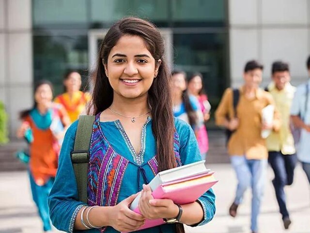 क्या है फाइनेंशियल इंजीनियरिंग, जिसमें बरस रहा पैसा, 5.5 करोड़ तक मिला है पैकेज