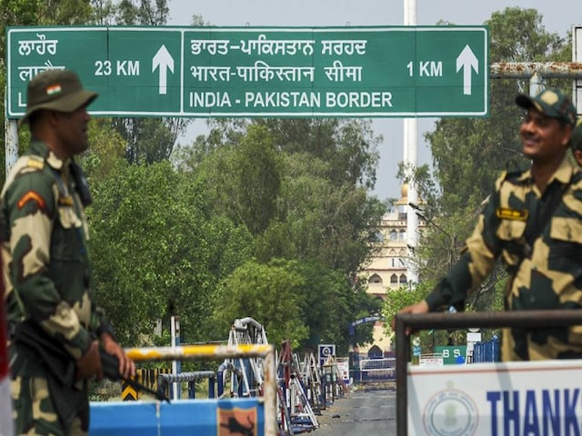 आज होने वाला था भीषण हमला... US के हाथ लगा सीक्रेट प्लान, फिर यूं हुआ सीजफायर आज होने वाला था भीषण हमला... US के हाथ लगा सीक्रेट प्लान, फिर यूं हुआ सीजफायर