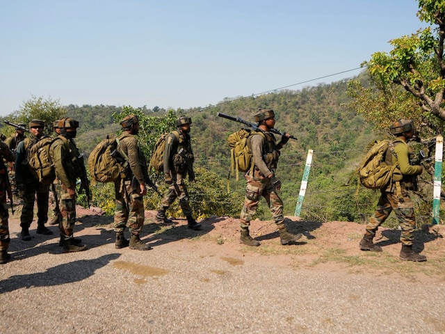 ISI ने बनाया सीक्रेट जेल, लोगों को काल-कोठरी में ठूंस रहा पाक, औरतें भी शिकार ISI ने बनाया सीक्रेट जेल, लोगों को काल-कोठरी में ठूंस रहा पाक, औरतें भी शिकार