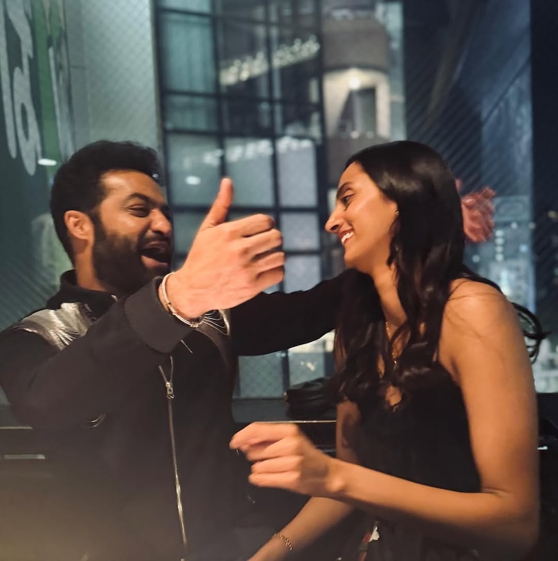 A few months after the wedding, Shalini and Nandamuri Hari Krishna welcomed their son Junior NTR. After the birth of the grandson, the heart of NTR Rama Rao melted to see him and his innocence and he not only accepted Shalini's son but also gave him his name. 
