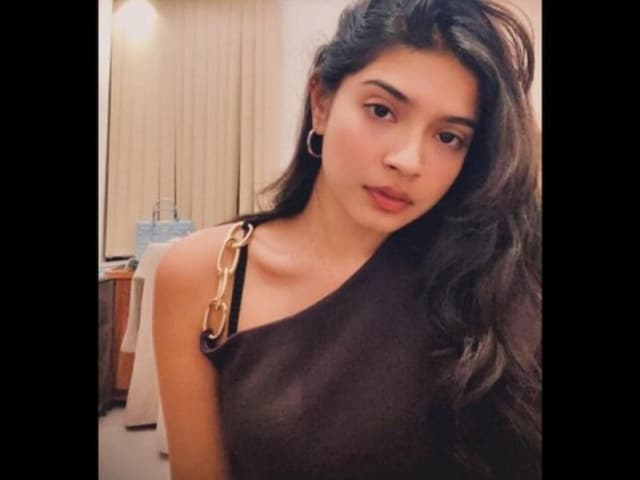 Insta पर लड़की ने लिखा कुछ ऐसा, भागी-भागी कोलकाता से गुरुग्राम पहुंची पुलिस Insta पर लड़की ने लिखा कुछ ऐसा, भागी-भागी कोलकाता से गुरुग्राम पहुंची पुलिस