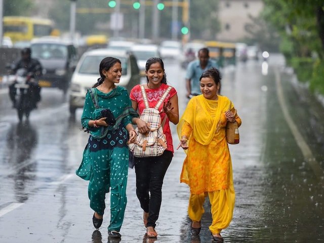 कर्नाटक-महाराष्ट्र के बाद इधर भी आफत वाली बारिश, IMD का खतरे वाला अलर्ट