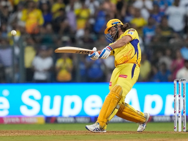 Dhoni still broke Rohit Sharma's stormy record in IPL