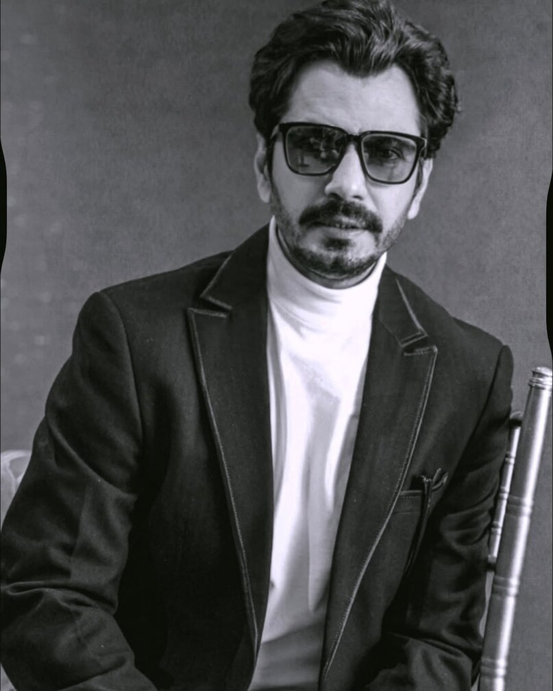 Once, due to the statement about Bollywood, romantic hero Rishi Kapoor had insulted the actor publicly. Nawazuddin Siddiqui criticized Bollywood's romantic films and said that he only revolves around the tree. Rishi Kapoor was shocked by his statement. Once, due to the statement about Bollywood, romantic hero Rishi Kapoor had insulted the actor publicly. Nawazuddin Siddiqui criticized Bollywood's romantic films and said that he only revolves around the tree. Rishi Kapoor was shocked by his statement.