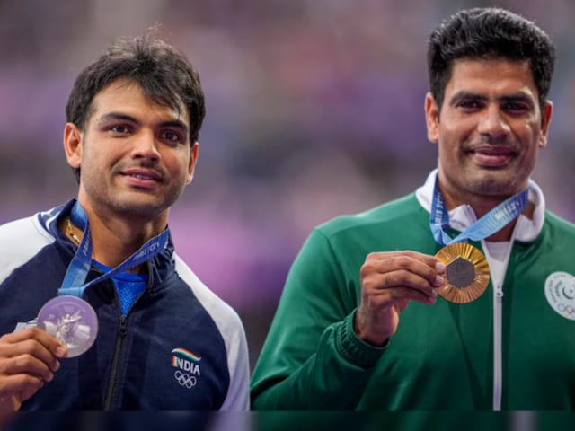 'मैं सेना के साथ खड़ा हूं...' नीरज पर कुछ नहीं..., पाकिस्तान के अरशद का बयान 'मैं सेना के साथ खड़ा हूं...' नीरज पर कुछ नहीं..., पाकिस्तान के अरशद का बयान