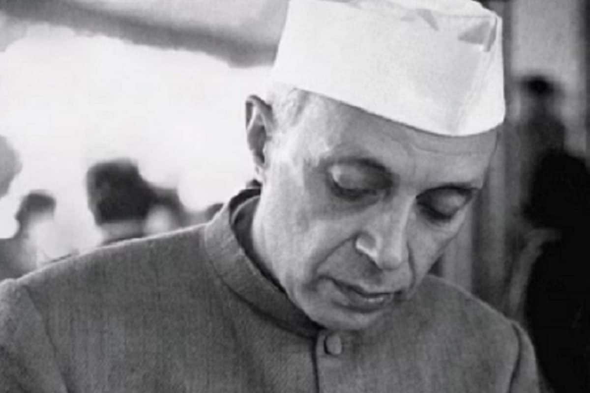 पुण्यतिथि: कैसे बीते नेहरू के आखिरी कुछ घंटे रात बाथरूम गए वहीं हो गया निधन