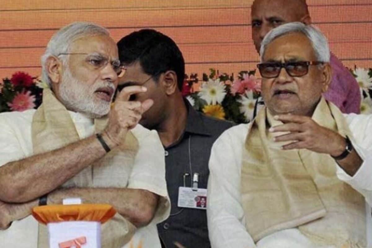 कमल में दिखेगी सिंदूर की लाली तीर से नीतीश फोड़ेंगे लालटेन पीएम मोदी के बिहार दौरे का सियासी प्लान समझिये