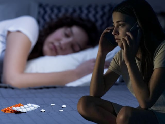 कहीं आपका बच्चा तो नहीं कर रहा ऐसा कांड? 15 साल की बेटी 3 महीने से अपनी मां को खिला लगी थी नींद की गोलियां और रात में… कहीं आपका बच्चा तो नहीं कर रहा ऐसा कांड? 15 साल की बेटी 3 महीने से अपनी मां को खिला लगी थी नींद की गोलियां और रात में…