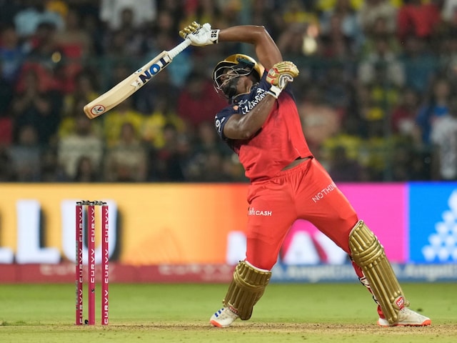 14 गेंद पर 53 रन, IPL में दिखा कैरेबियन पॉवर, यशस्वी का रिकॉर्ड टूटने से बचा 14 गेंद पर 53 रन, IPL में दिखा कैरेबियन पॉवर, यशस्वी का रिकॉर्ड टूटने से बचा