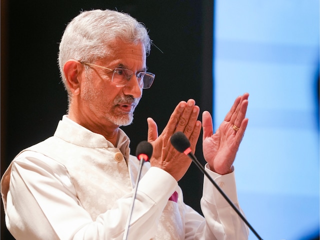 पाकिस्तान पर किसी भी वक्त हो सकता है हमला, जयशंकर ने कर दिया इशारा पाकिस्तान पर किसी भी वक्त हो सकता है हमला, जयशंकर ने कर दिया इशारा