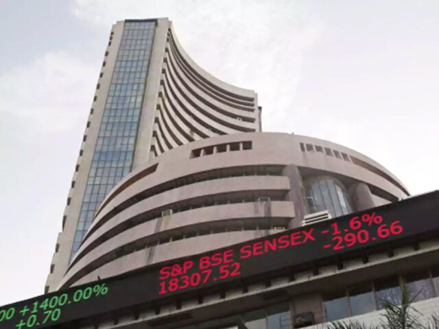 भारत-पाकिस्तान में जंग जैसे हालात, शेयर बाजार निवेशकों को उधर भी लॉस, इधर भी