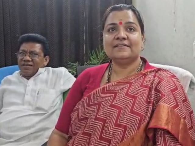 दो पैन कार्ड और तीन वोटर आईडी, नये विवाद में घिरीं बीजेपी विधायक श्वेता सिंह दो पैन कार्ड और तीन वोटर आईडी, नये विवाद में घिरीं बीजेपी विधायक श्वेता सिंह