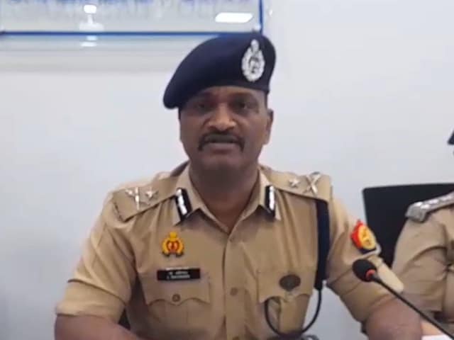 Ghaziabad news: गाजियाबाद में नई बीट प्रणाली लागू, कानून-व्यवस्था होगी और मजबूत Ghaziabad news: गाजियाबाद में नई बीट प्रणाली लागू, कानून-व्यवस्था होगी और मजबूत