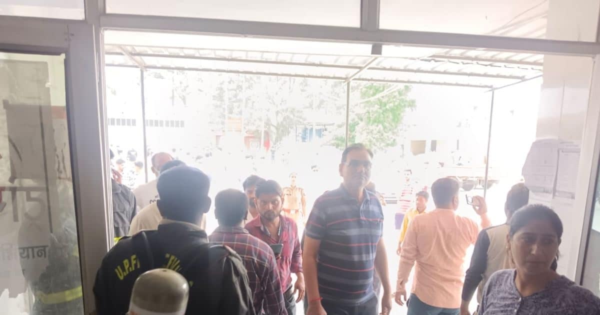 Shahjahanpur News: राजकीय मेडिकल कॉलेज में जहरीली गैस का तेज रिसाव, मरीजों को सांस लेने में हो रही दिक्कत