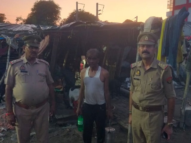 बरेली के झुग्गी-झोपड़ियों में किसको ढूंढ रही पुलिस? क्या है ऑपरेशन तलाश, किसको है इससे खतरा… बरेली के झुग्गी-झोपड़ियों में किसको ढूंढ रही पुलिस? क्या है ऑपरेशन तलाश, किसको है इससे खतरा…