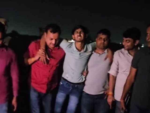 Ghaziabad Police Encounter: पकड़ा गया सौरभ हत्याकांड में आरोपी कादिर का भाई, पुलिस मुठभेड़ में घायल