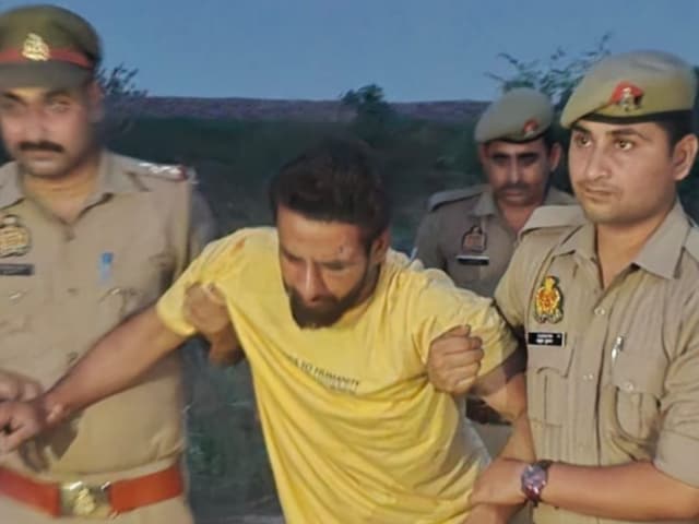 Ghaziabad Crime News: बार-बार अपराध करता था युवक, शक्ल देख पुलिस ने रुकने का किया इशारा, लेकिन फिर…
