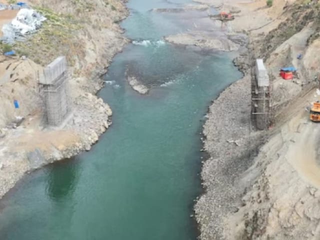 पाकिस्तान में उस जगह क्यों पैसा झोंक रहा चीन, जहां भारत ने रोका हुआ है पानी? पाकिस्तान में उस जगह क्यों पैसा झोंक रहा चीन, जहां भारत ने रोका हुआ है पानी?