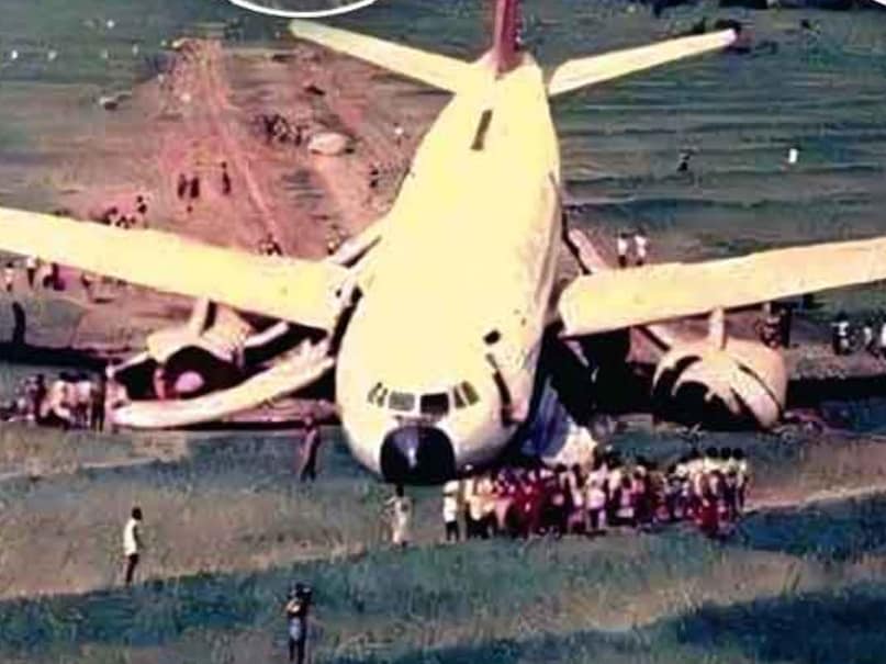Tirupati Airplane Crash, Chiranjeevi, Balakrishna, Venkatesh, Vijayashanti, Air India Plane Crash, Passengers, తిరుపతి విమాన ప్రమాదం, చిరంజీవి, బాలకృష్ణ, వెంకటేశ్, విజయశాంతి, ఎయిరిండియా విమాన ప్రమాదం, ప్రయాణికులు,, Tirupati Airplane Crash, Chiranjeevi, Balakrishna, Venkatesh, Vijayashanti, Air India Plane Crash, Passengers, తిరుపతి విమాన ప్రమాదం, చిరంజీవి, బాలకృష్ణ, వెంకటేశ్, విజయశాంతి, ఎయిరిండియా విమాన ప్రమాదం, ప్రయాణికులు,,