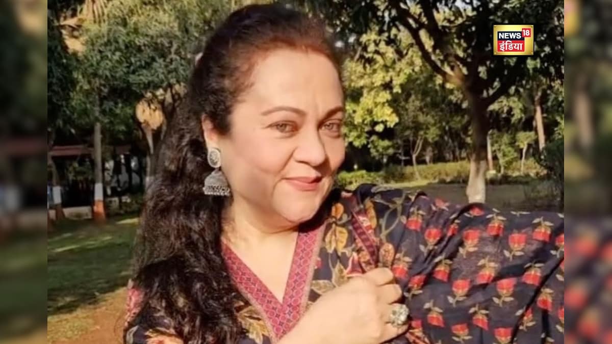 शायद तू मुझसे… मंदाकिनी ने रीक्रिएट किया ऋषि कपूर का गाना, दिलकश अंदाज देख हो जाएंगे फिदा