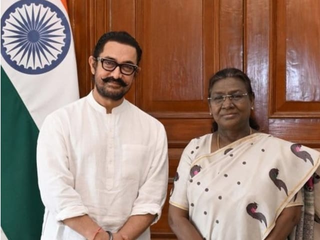 Aamir Khan meets President Draupadi Murmu, picture goes viral Aamir Khan meets President Draupadi Murmu, picture goes viral