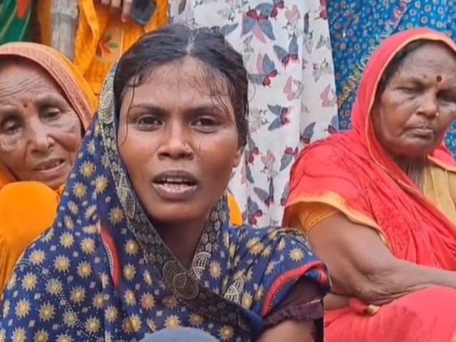 3 घंटा...4 घंटा गाड़िये में रख लिया...नहीं भर्ती कर रहा था, तड़पती रही बच्ची 3 घंटा...4 घंटा गाड़िये में रख लिया...नहीं भर्ती कर रहा था, तड़पती रही बच्ची