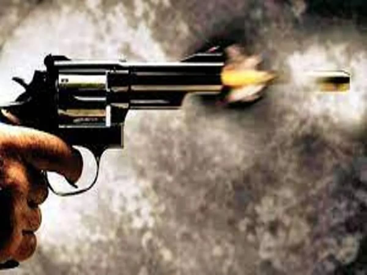 मेरठ में बसपा नेता को गोली मारी मेरठ में बसपा नेता को गोली मारी