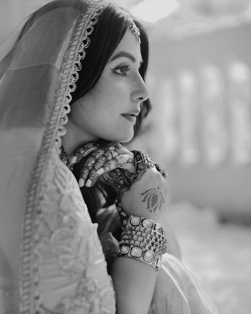 Hina Khan ties the Know with Boyfriend Rocky Dazzles in Opal Handloom Saree at Her Wedding See Picks Hina Khan ties the Know with Boyfriend Rocky Dazzles in Opal Handloom Saree at Her Wedding See Picks