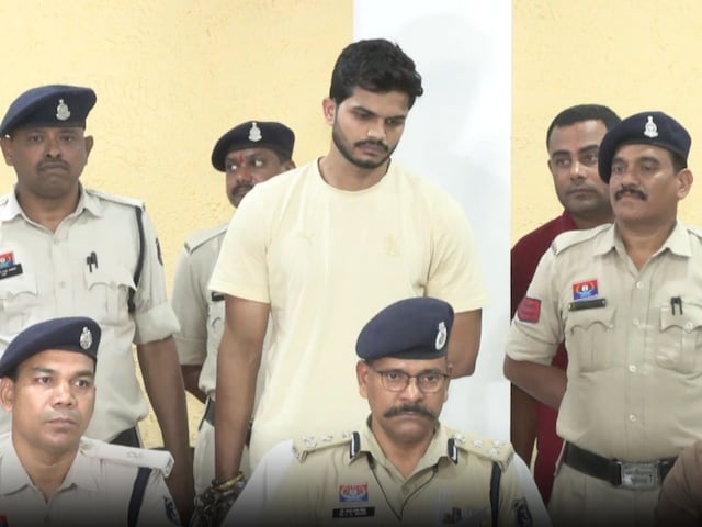 17 लाख के बदले 40 लाख वसूले, सूदखोरों पर दर्ज हुआ संगठित अपराध का केस 17 लाख के बदले 40 लाख वसूले, सूदखोरों पर दर्ज हुआ संगठित अपराध का केस