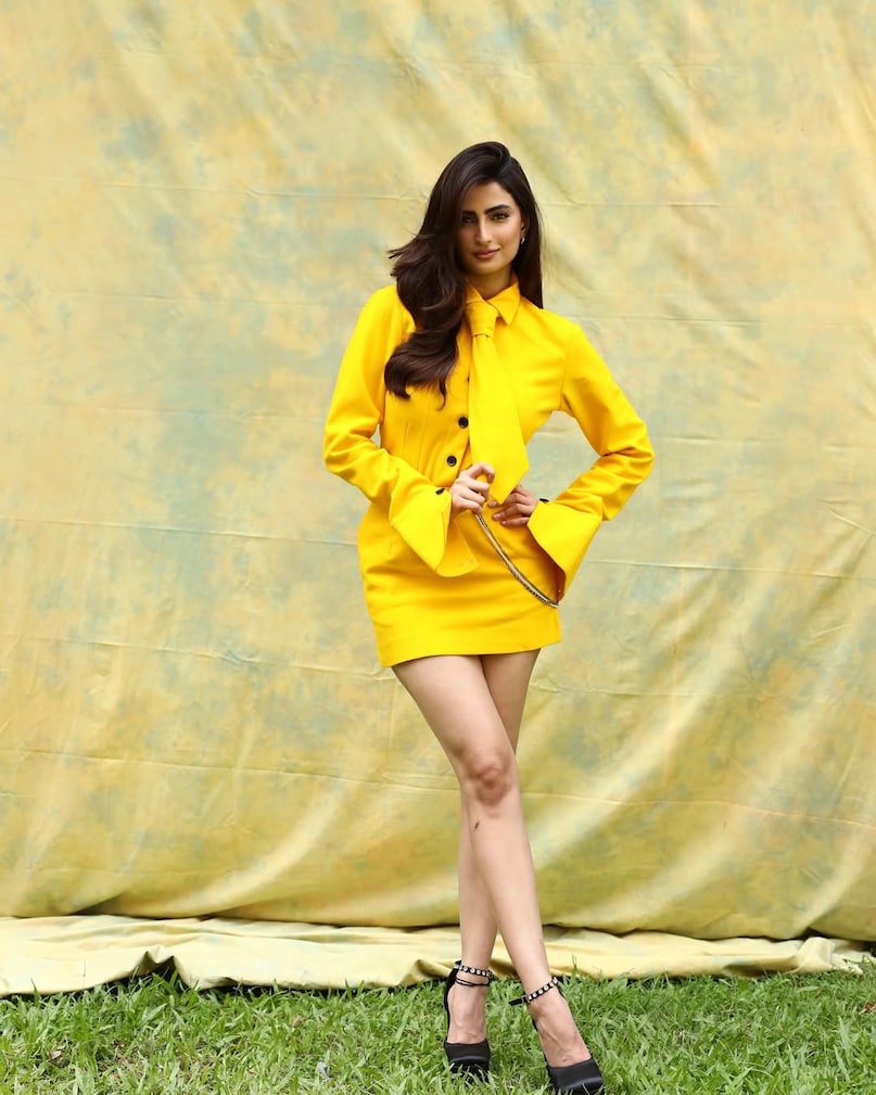 Palak Tiwari Shorts Look, Glamorous Palak Tiwari PICS, Palak Tiwari Latest Photo, Palak Tiwari Fashion Style, Shweta Tiwari Daughter, Trending Celebrity Outfit, Palak Tiwari Viral Look, HIGH WARALS FASHON, HIGHH WARASTS FASTS FASTS FASTS FASTS FASTS FASTS FASTS FASTS