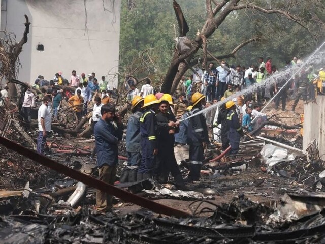 Who is the lucky person who survived alive in a plane crash, claims Ahmedabad CP
