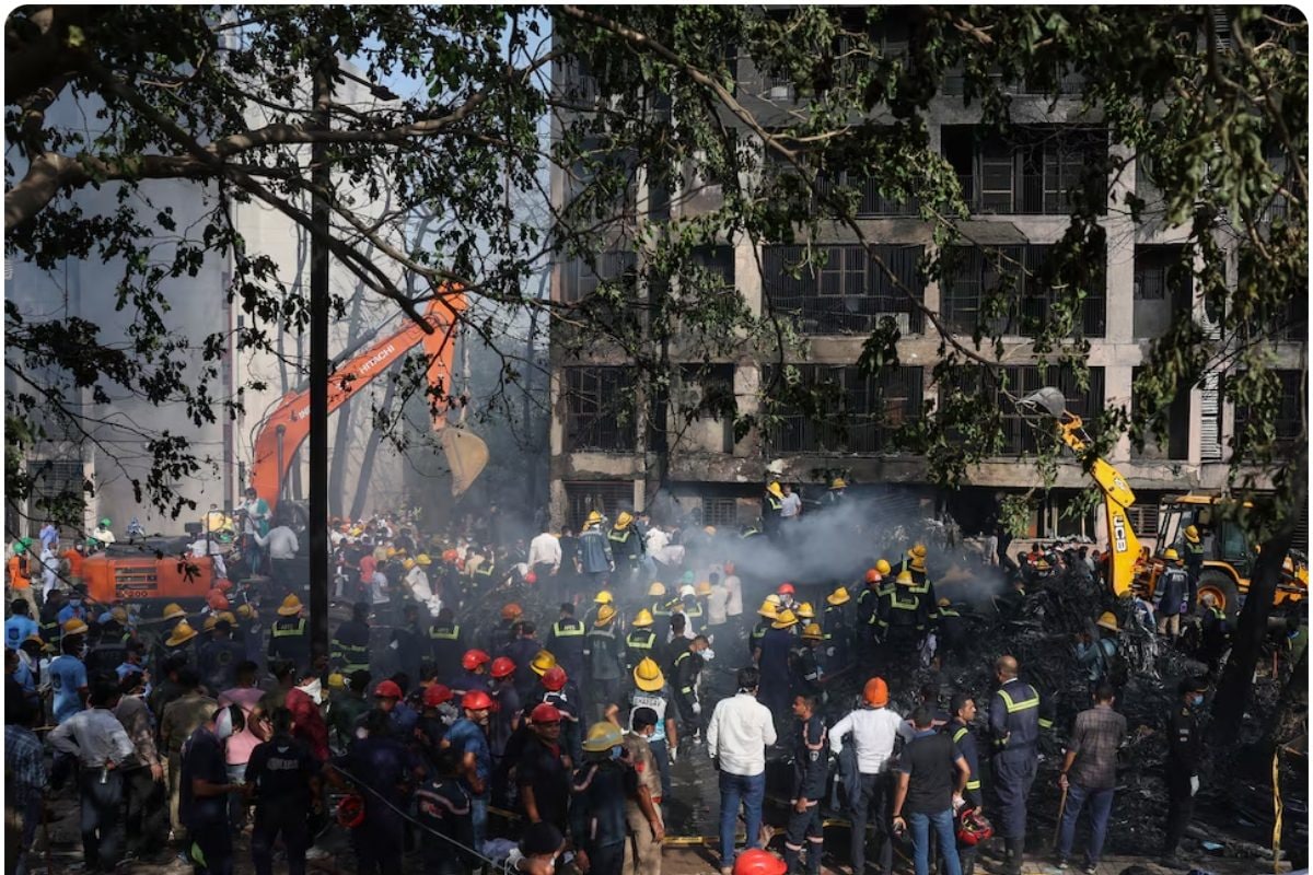 जिंदा जलते रहे लोग कुछ कर नहीं सके हम अहमदाबाद CFO ने सुनाई खौफनाक कहानी