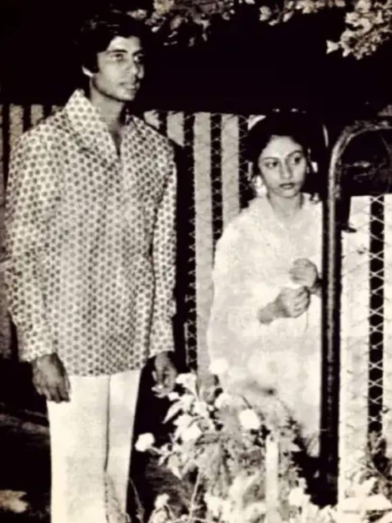 Amitabh Bachchan and Jaya Bachchan 52nd Wedding Anniversary, Amitabh Bachchan-Jaya Bachchan, Amitabh Bachchan, Jaya Bachchan, Rekha affair, 10 Shocking Facts About Amitabh and Jaya Bachchan Marriage, hocking Facts About Amitabh and Jaya Bollywood romance, celebrity marriage, अमिताभ बच्चन और जया बच्चन की 52वीं शादी की सालगिरह, अमिताभ बच्चन-जया बच्चन, अमिताभ बच्चन, जया बच्चन, रेखा अफेयर, अमिताभ और जया बच्चन की शादी के बारे में 10 शॉकिंग फैक्ट्स, अमिताभ और जया के बारे में शॉकिंग फैक्ट्स, बॉलीवुड रोमांस, सेलिब्रिटी शादी Amitabh Bachchan and Jaya Bachchan 52nd Wedding Anniversary, Amitabh Bachchan-Jaya Bachchan, Amitabh Bachchan, Jaya Bachchan, Rekha affair, 10 Shocking Facts About Amitabh and Jaya Bachchan Marriage, hocking Facts About Amitabh and Jaya Bollywood romance, celebrity marriage, अमिताभ बच्चन और जया बच्चन की 52वीं शादी की सालगिरह, अमिताभ बच्चन-जया बच्चन, अमिताभ बच्चन, जया बच्चन, रेखा अफेयर, अमिताभ और जया बच्चन की शादी के बारे में 10 शॉकिंग फैक्ट्स, अमिताभ और जया के बारे में शॉकिंग फैक्ट्स, बॉलीवुड रोमांस, सेलिब्रिटी शादी