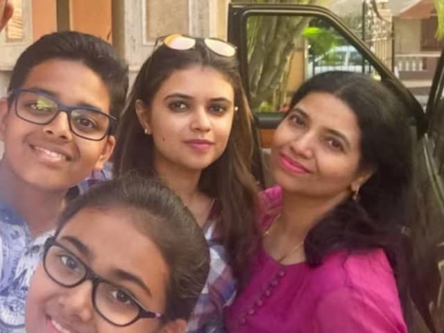 Love to married, also adopted daughter, interesting love story of Indian cricketer Love to married, also adopted daughter, interesting love story of Indian cricketer