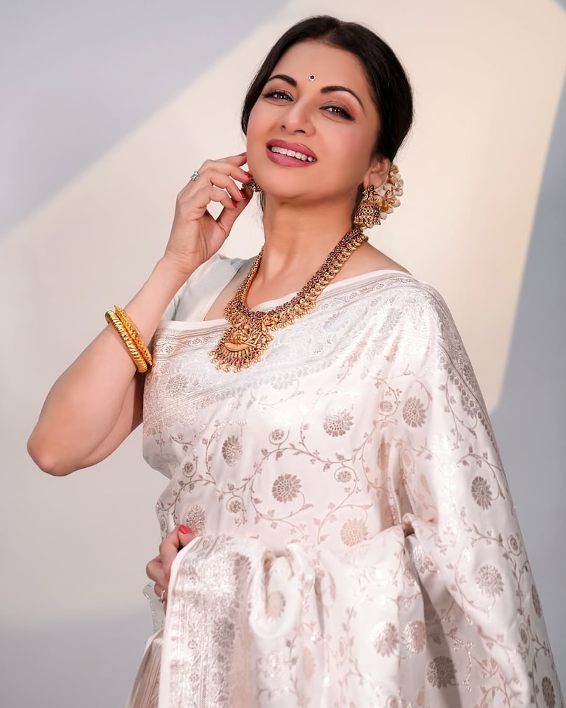 Bhagyashree, Bhagyashree Love Story, Bhagyashree Lifer Story, Bhagyashree Husband, Himalay Dassani, Romantic Proposal, Maine Pyaar Kiya, BollyWOD Debut