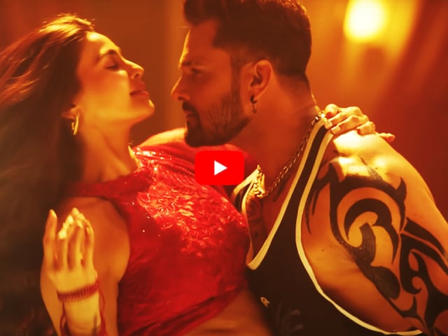 Daisy Shah with Khesarilal Yadav, New Bhojpuri Song 'Nathunia 2'